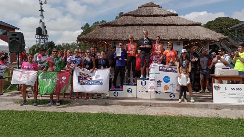 Manuel Crsico y Lujn Urrutia ganaron el Cross Country